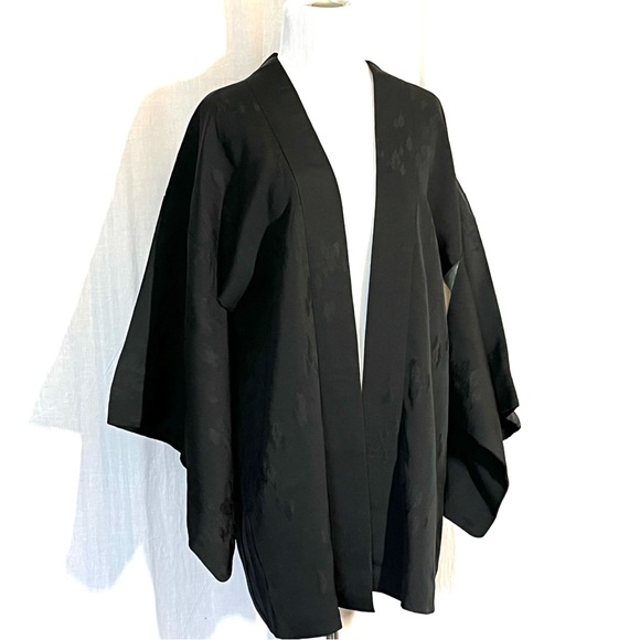 Vintage Silk Kimono - Picture 13 of 16